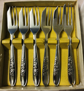 Dessert Forks in Case Box - Set of 6 - Vintage Silver Plated Cutlery - AZeeMall