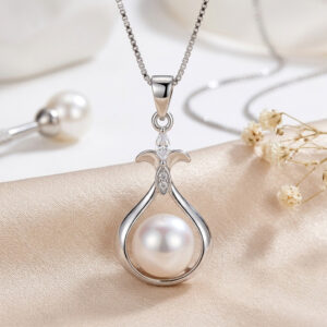 Charming Pretty Promise Lily of The Valley Sterling Silver Pearl Pendant with Chain